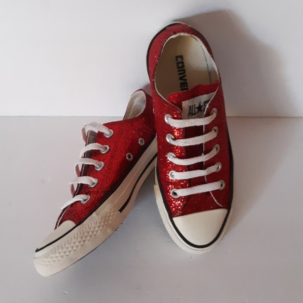 CONVERSE UNISEX 50% off red sparkles - Picture 2 of 8